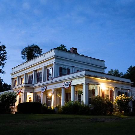 Arlington Inn & Spa Экстерьер фото
